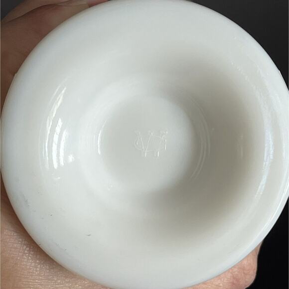4 1/4” Westmoreland Paneled Grape Milk Glass Mini Open Sugar - Picture 3 of 3